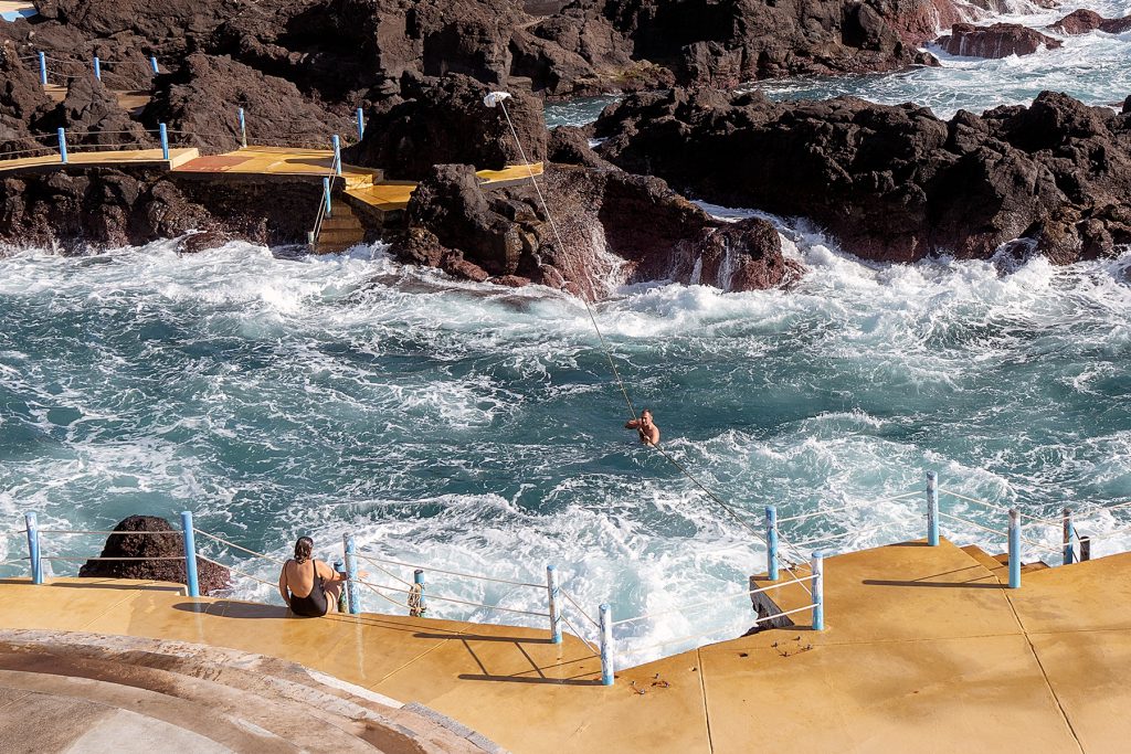 Stadterkundung, Azoren, São Miguel, Schwimmbad, Hafen, Naturschwimmbecken