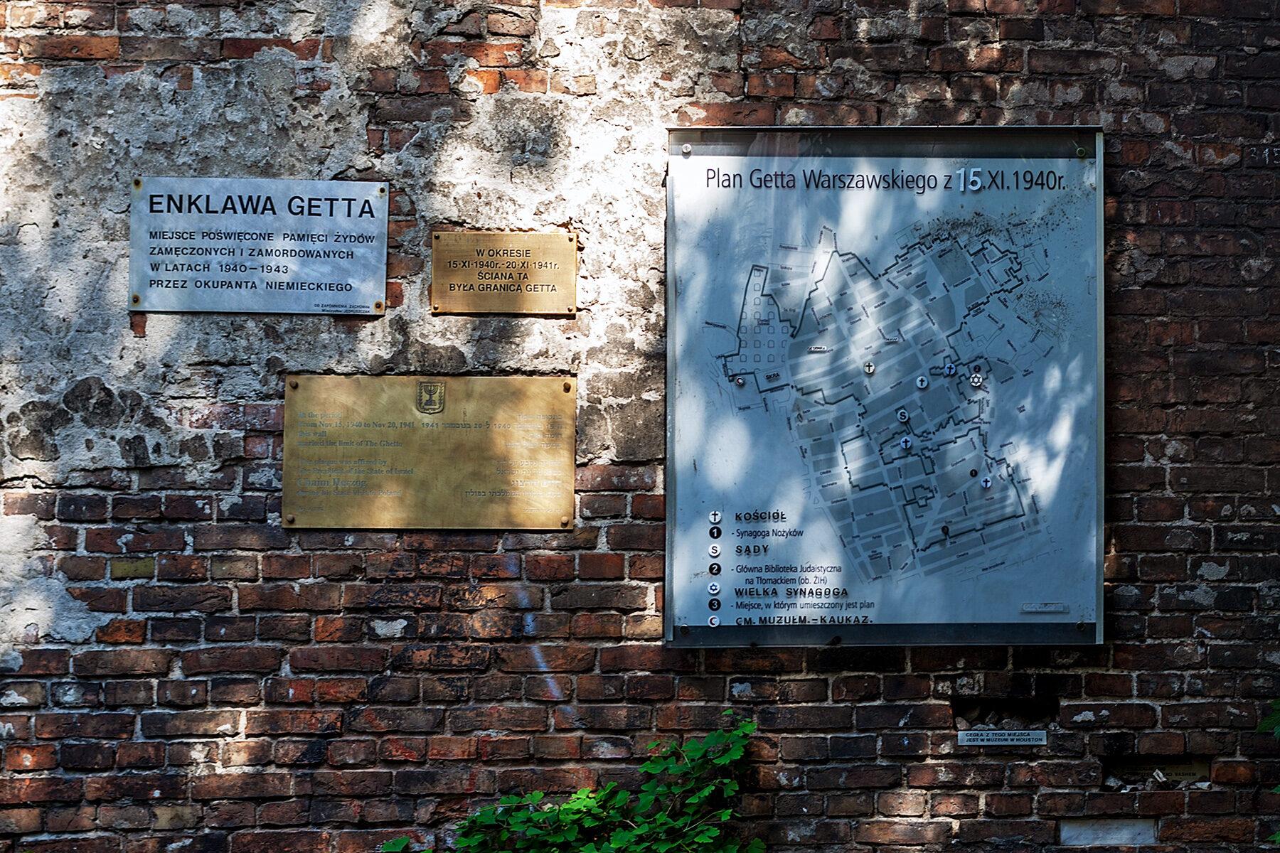 Die Mauer des Warschauer Ghettos auf der Seite Stadterkundung.com
